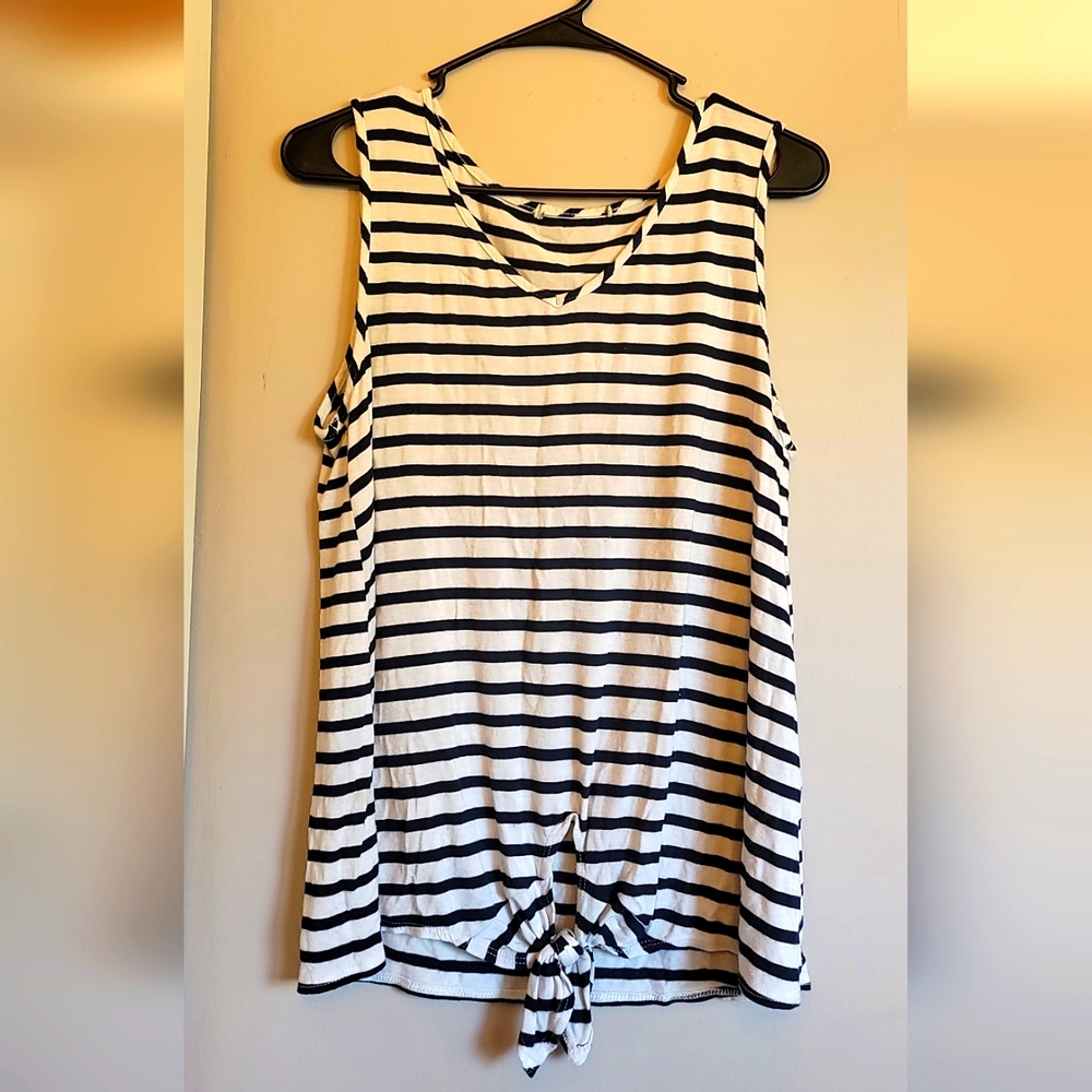 Bottom Tie Tank